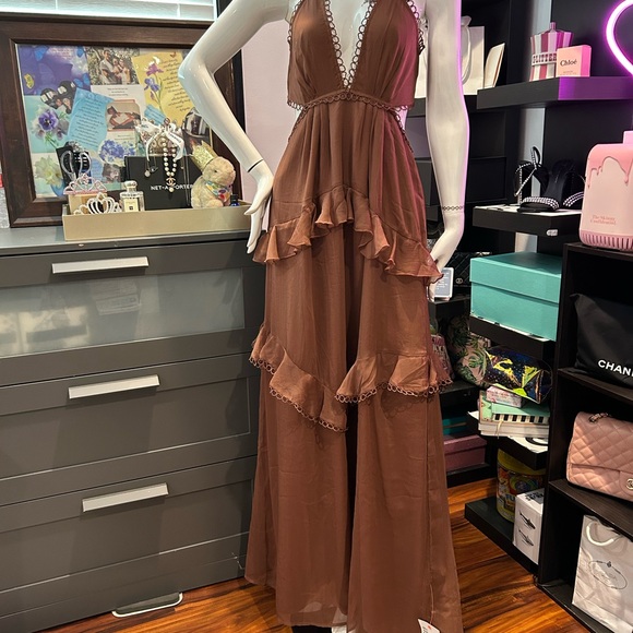 ASOS Brown Maxi Dress with Tiered Ruffles and Plunging Neckline - Picture 6 of 7